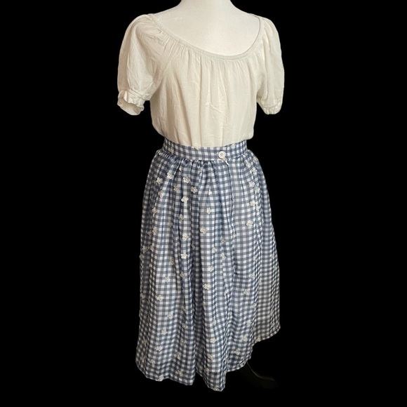 Unique Vintage Magnolia Place. Blue gingham knee-length skirt & sewn on flowers. - Picture 3 of 10